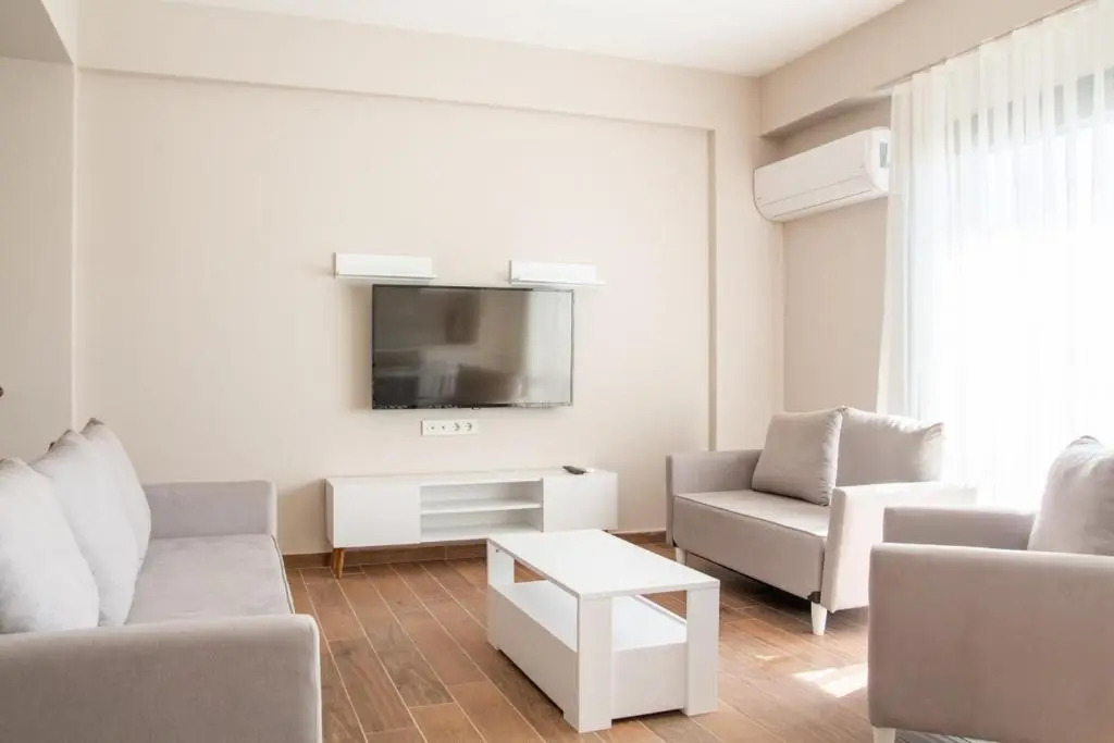 Superb Flat near Sea with Shared Pool in Cesme