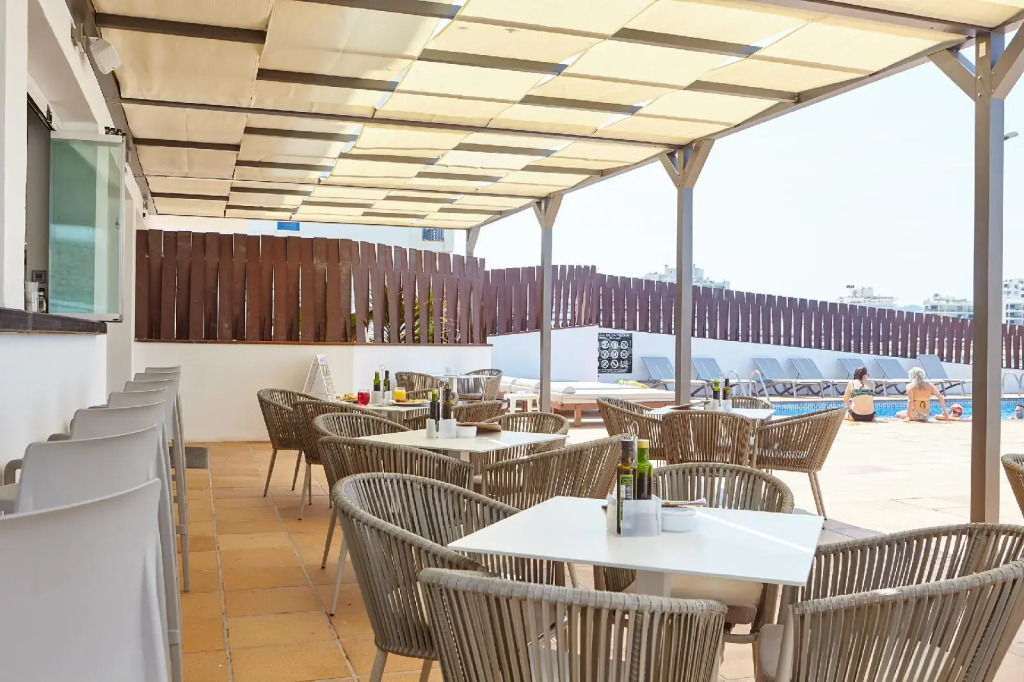 Sol Bahía Ibiza Suites