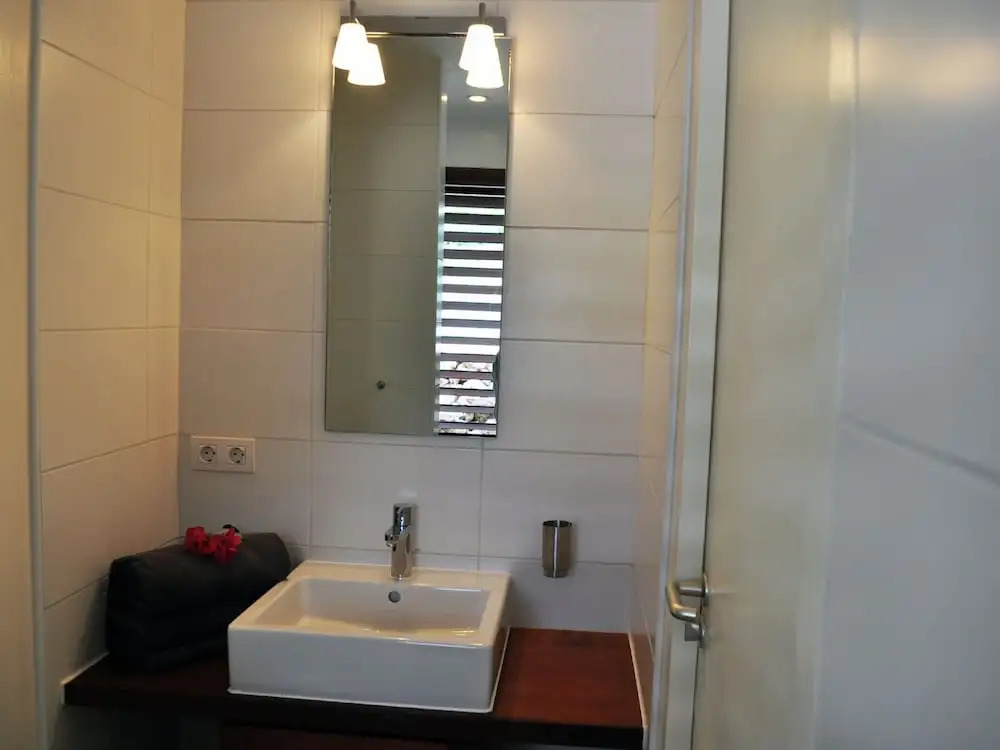 Cosy Seaside Villa in Jan Thiel With Pool
