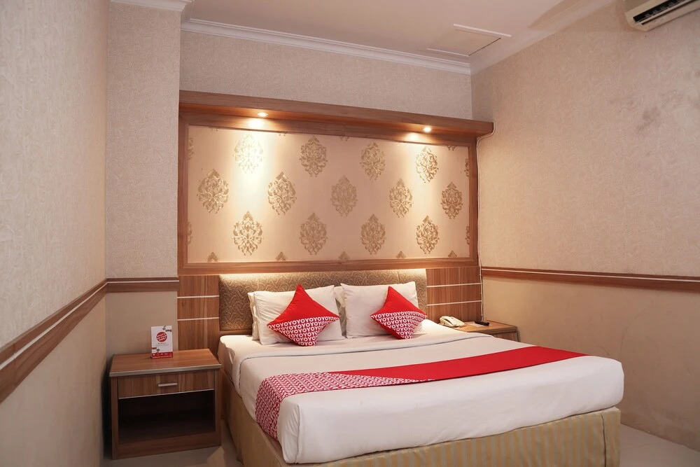Mona Plaza Hotel