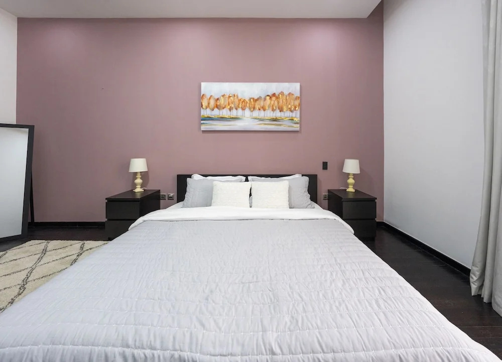 Modern beachfront 1BR apartment