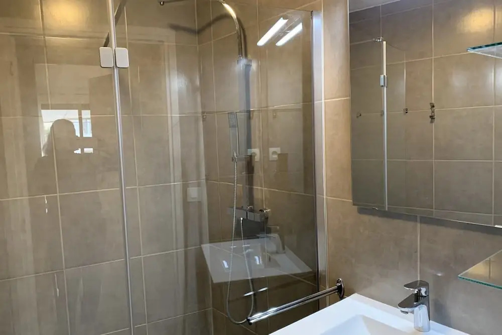Rue Dantibes 2 Pcs Balcon Renovation Premium 2019