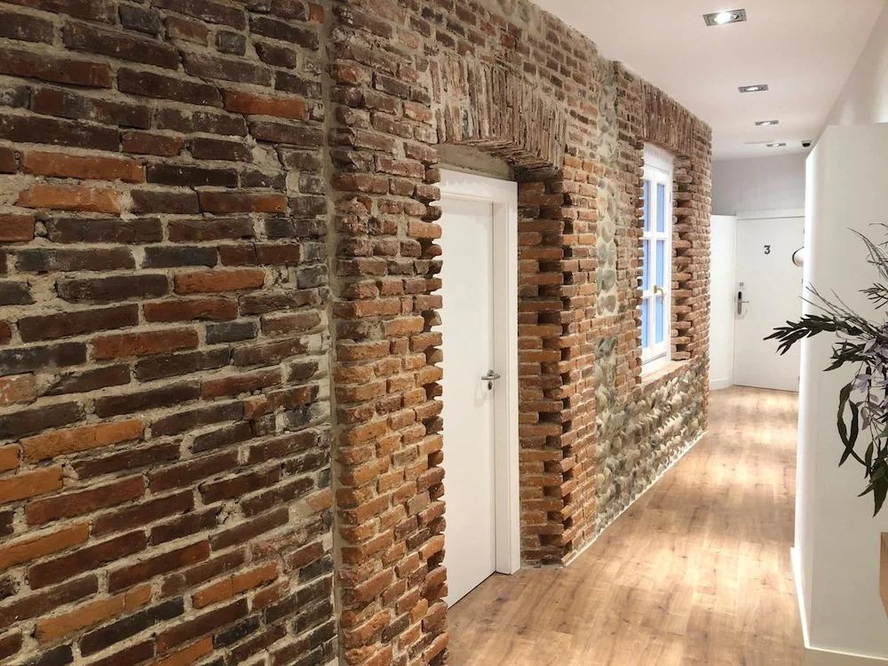 Hostal Albany