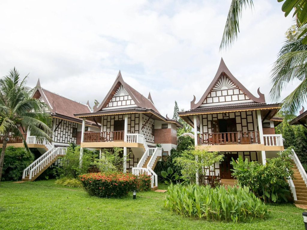 Отель Aura Samui Best Beach Hotel