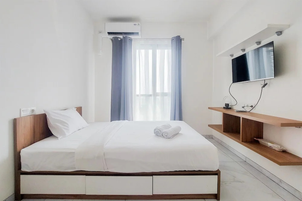 Comfortable And Homey Studio Apartment At Sky House Alam Sutera