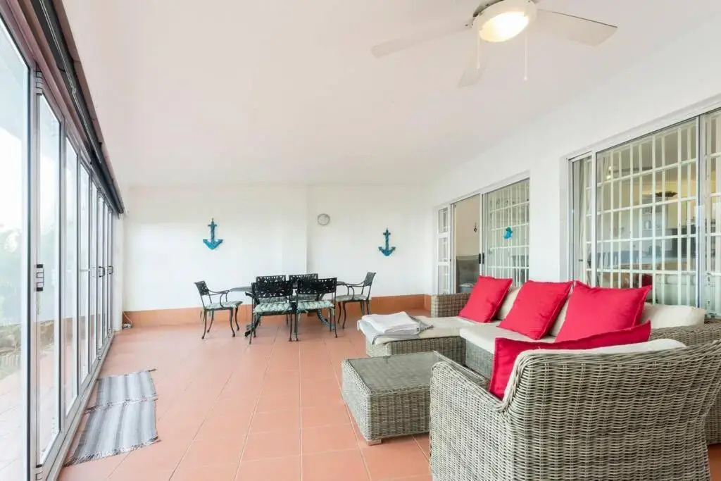 44 Long Island, Ballito
