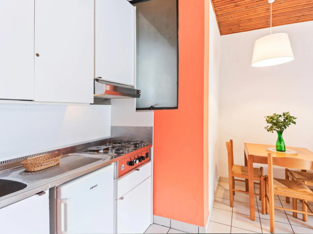 Holiday Home with Balcony for 2-4 People by Lake Como near Pognana Lario