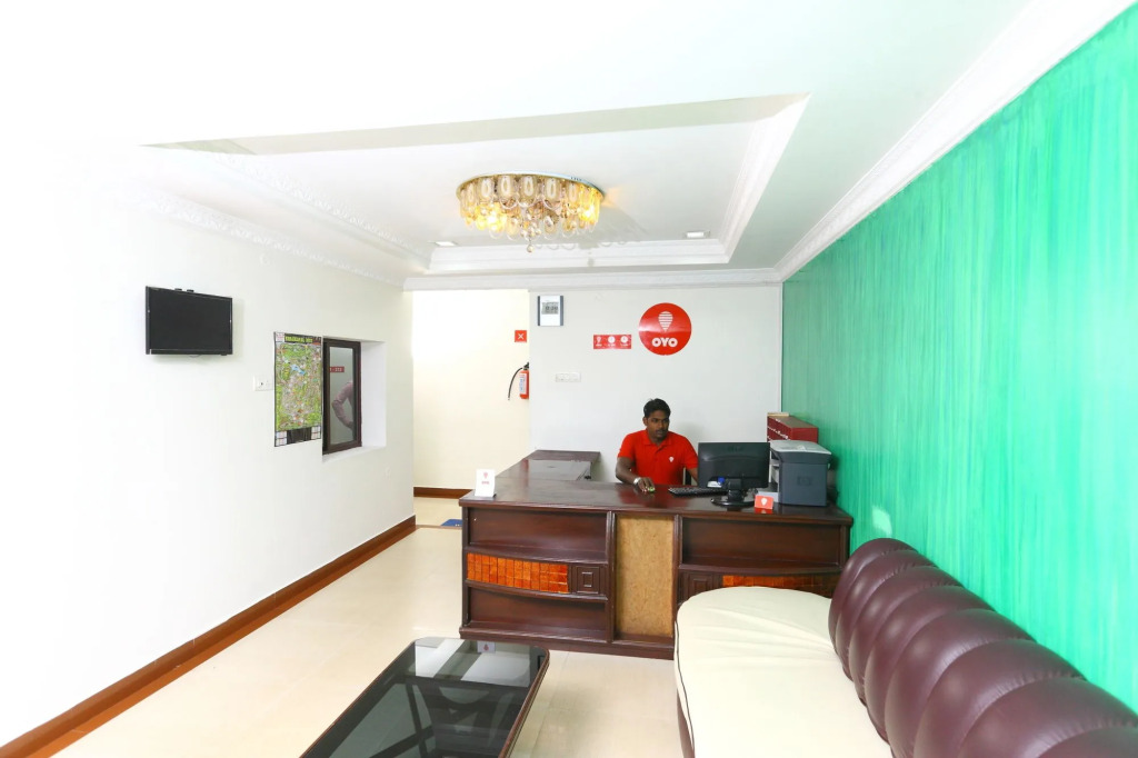 OYO 9183 RJ Inn
