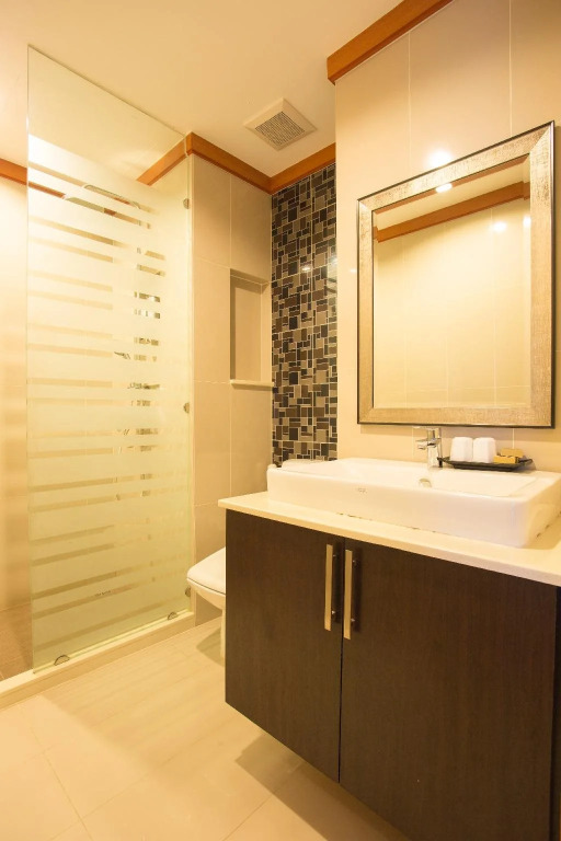 Romantic Khon Kaen Hotel