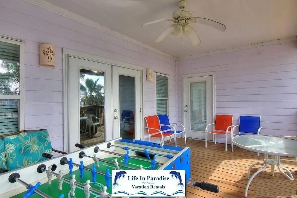 Beachy Keen 5 Bedrooms 4 Bathrooms Home