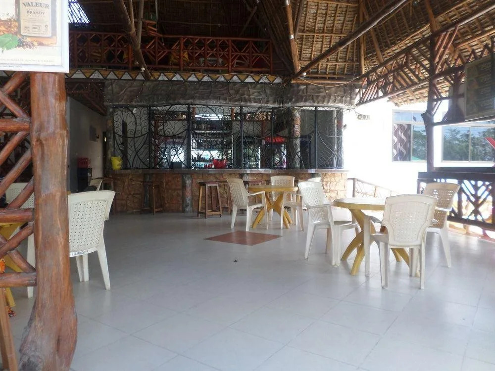 Flamingo Garden Inn & Hotel