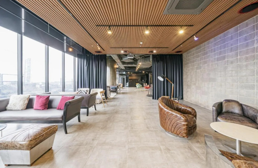 S Hotel