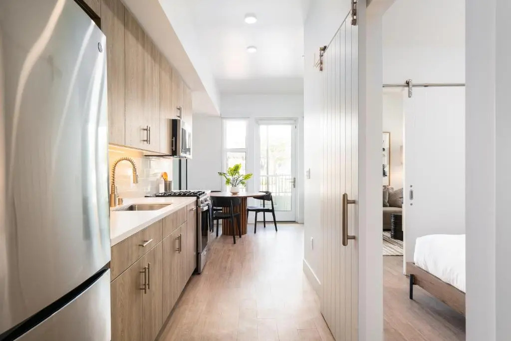 Mint House Menlo Park by Kasa