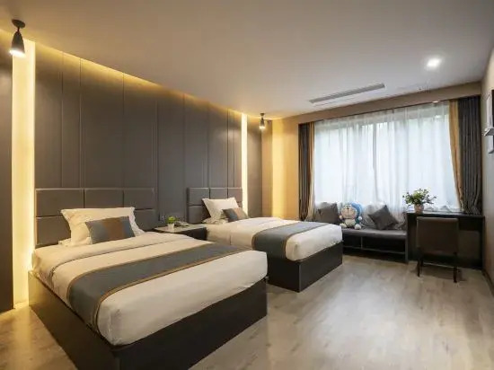 Siji Xiaozhu Hotel