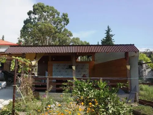 Guest house on Shaumyana