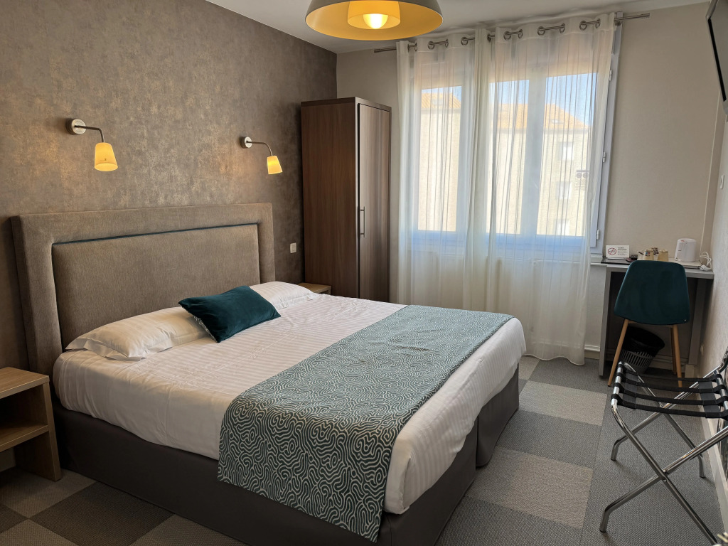 Hôtel Calme Des Pins & Spa