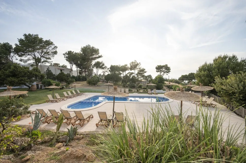 Apartamentos Blanco Sol