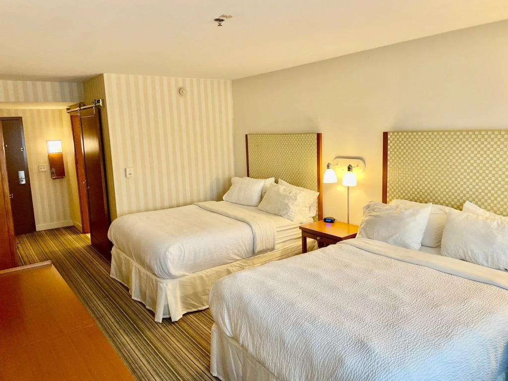 Holiday Inn Express Columbus Airport Easton