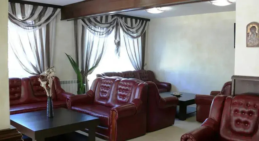 Family Hotel Bela
