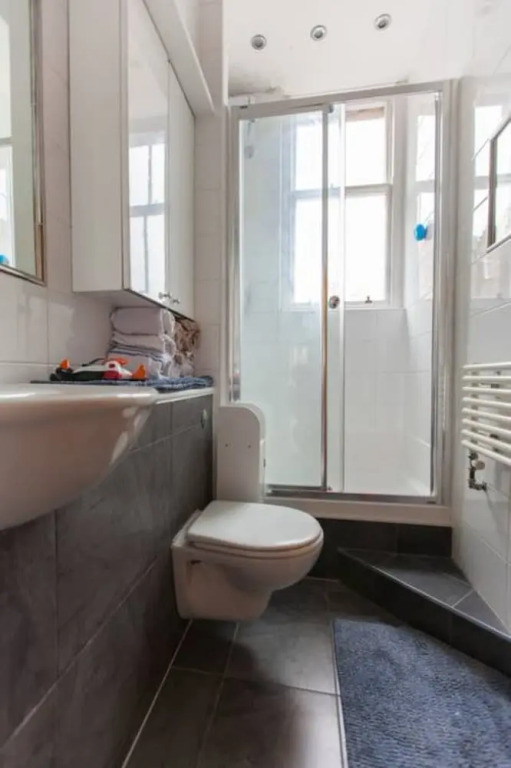 2 Bedroom Apartment Near Edinburgh Castle