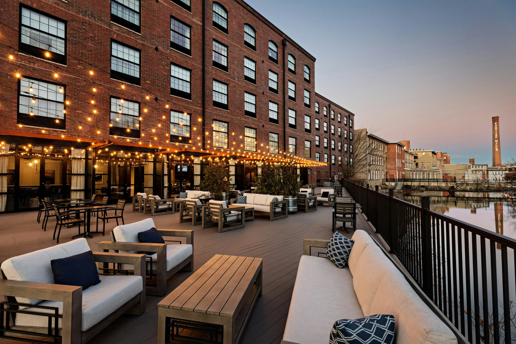 The LOOM Hotel, Tapestry Collection by Hilton