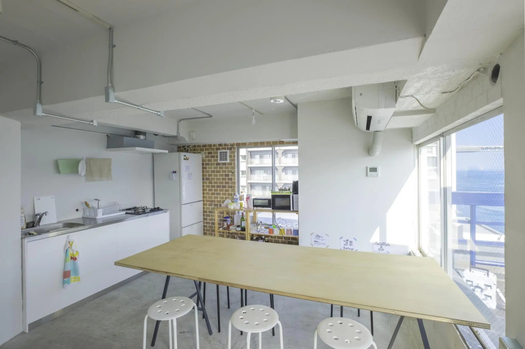 uzuhouse - Hostel