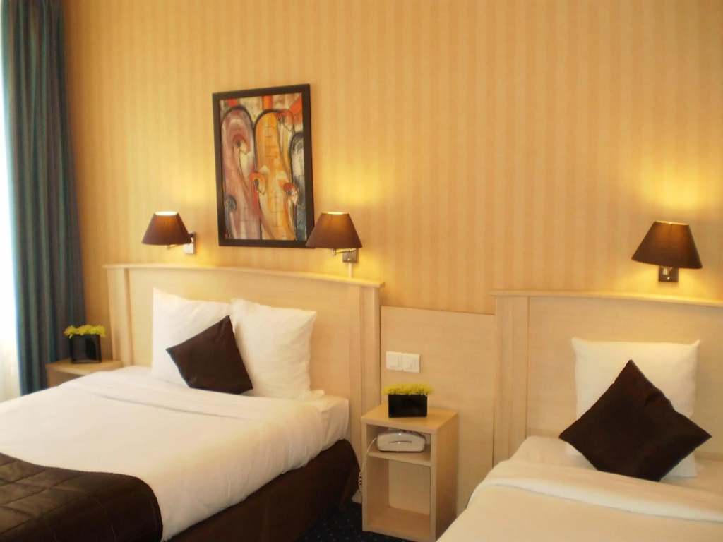 Hotel Corona -Rodier