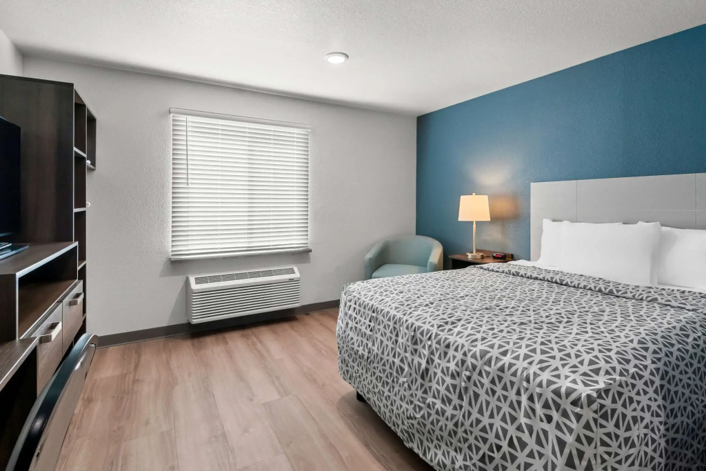 Woodspring Suites Waco South