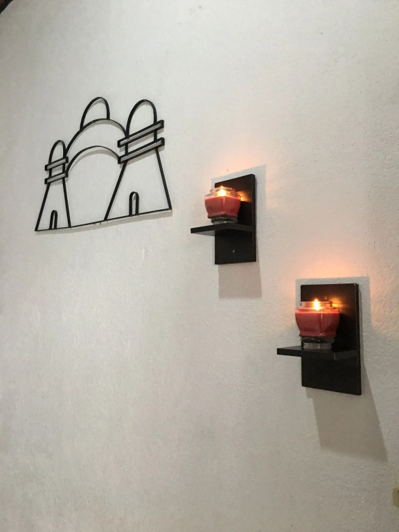 Feathers Hotel & Lounge