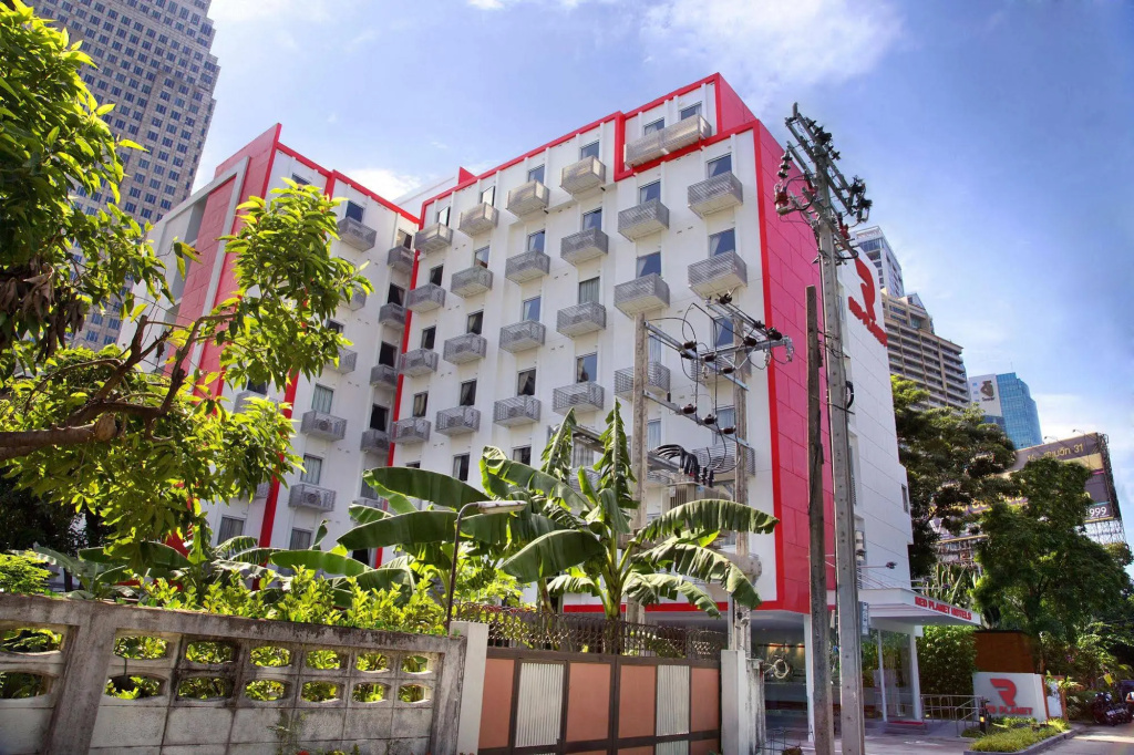 Easy Planet Bangkok Asoke