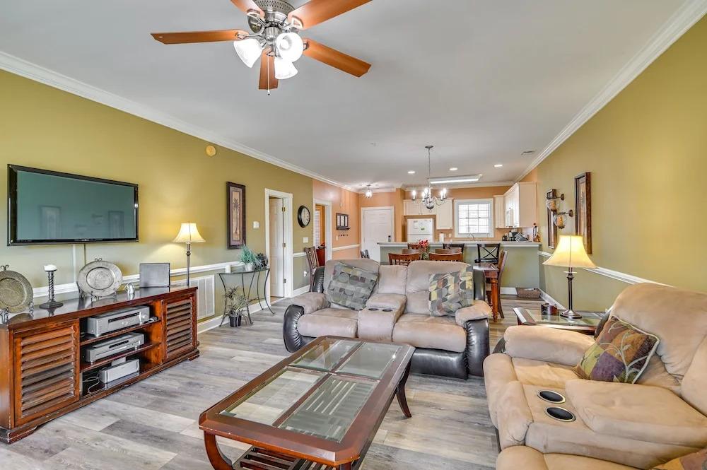 Magnolia Pointe Three-bedroom Apartment 101-4811