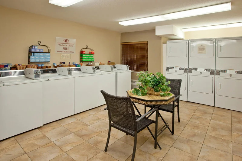 Hawthorn Suites by Wyndham Chicago Schaumburg