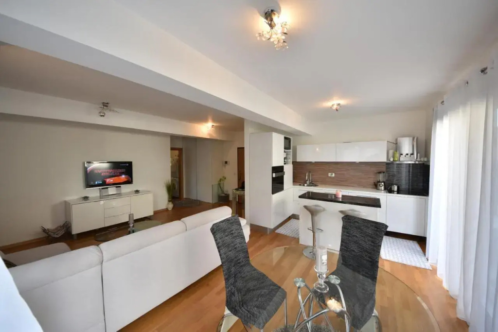 Apartment Eva