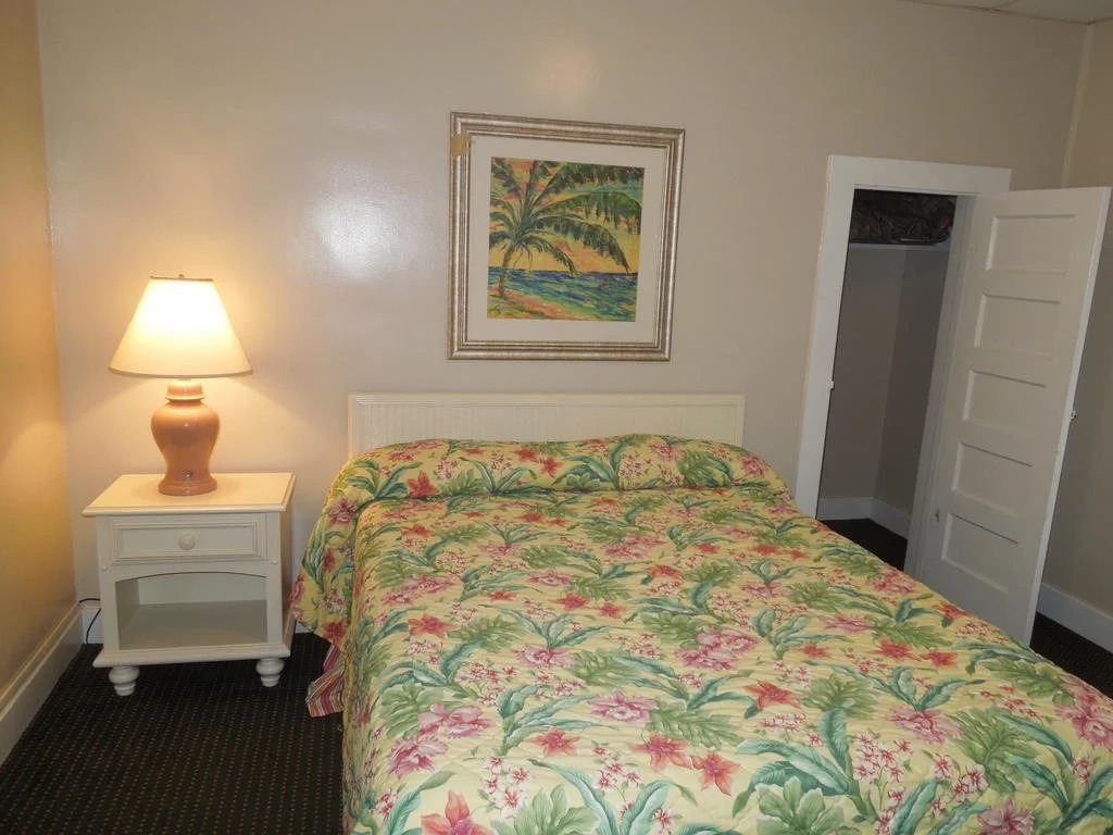 The Admiral Hotel/Motel