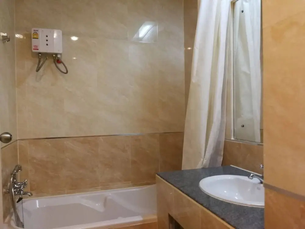 BKK 2 BR apt Near Sathon Iconsiam Firework View