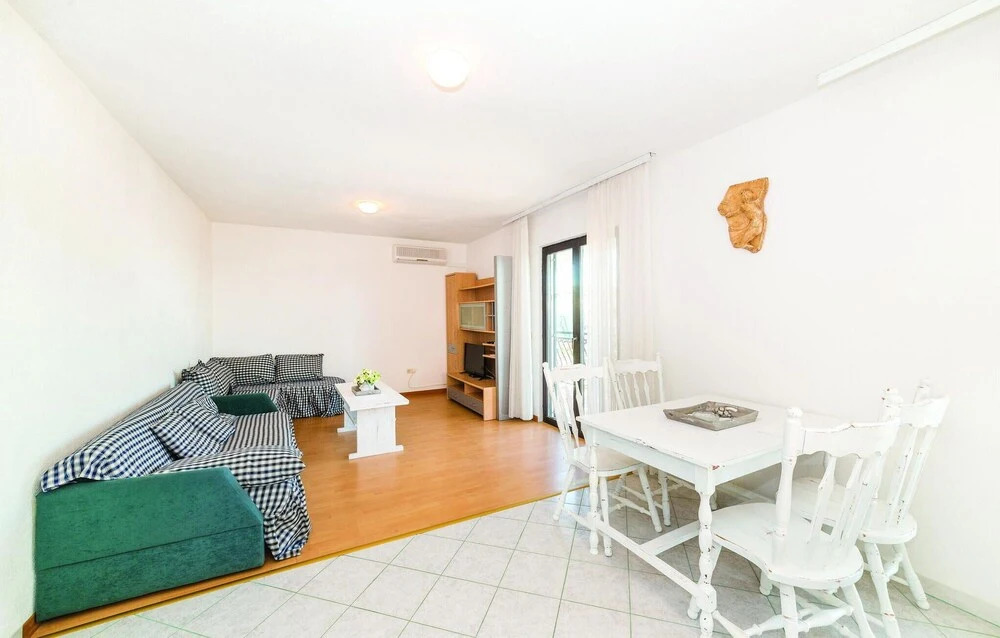 Awesome Home in Sevid With Wifi and 3 Bedrooms
