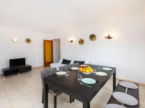 Apartment Policar