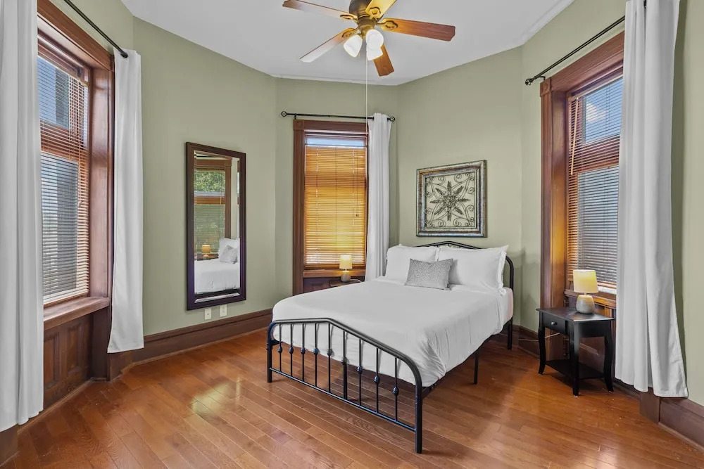 The Marquis Manor | JZ Vacation Rentals