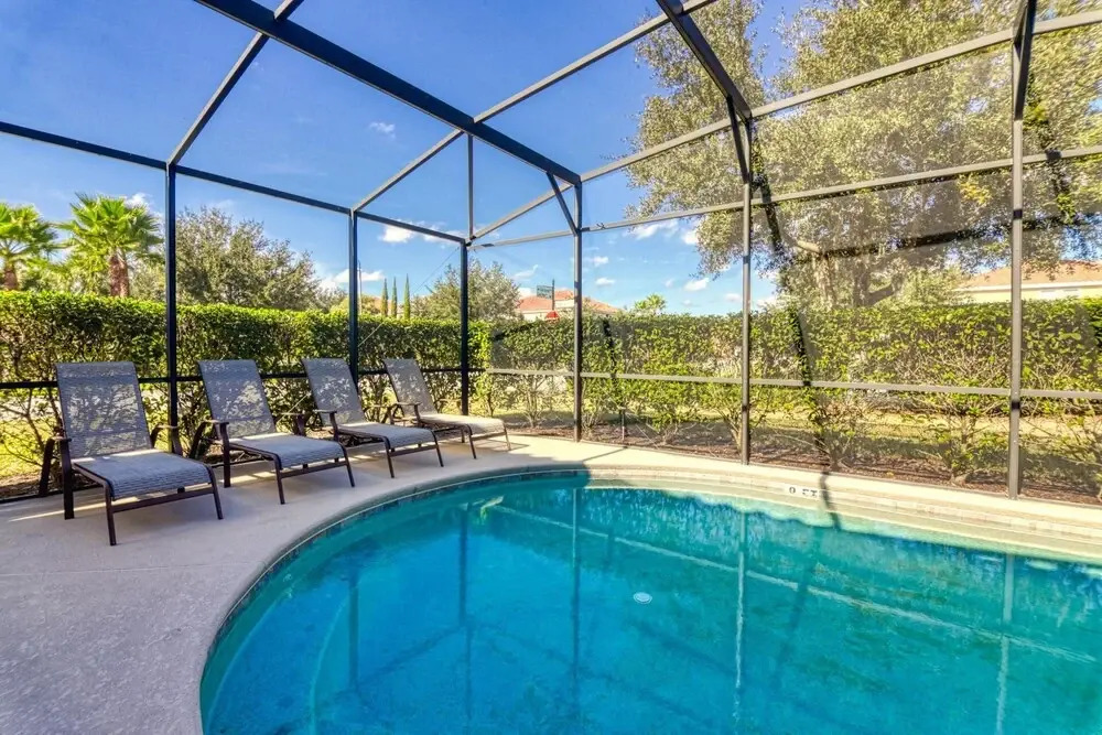 Ralph's 7 Bed Solterra Vacation Home