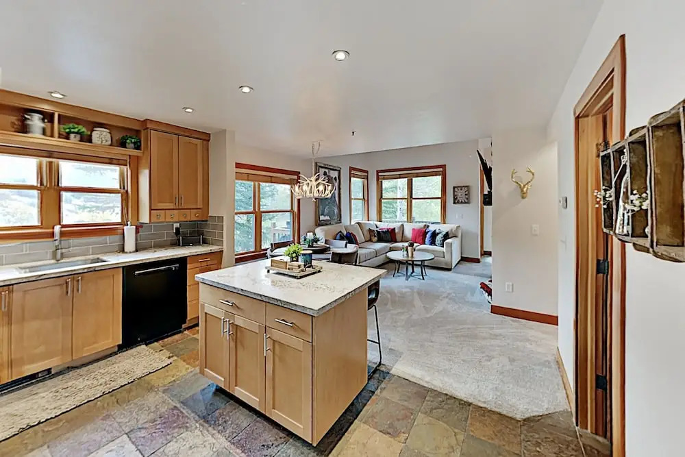 675deer7 2 Bedroom Condo