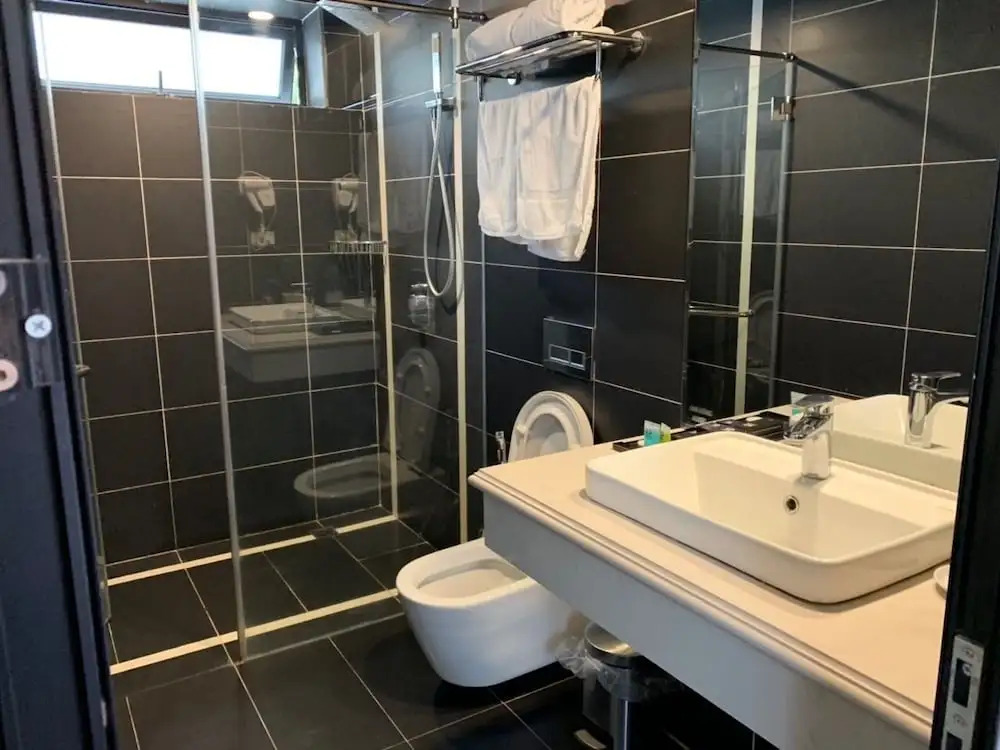 Anh Hong Hostel