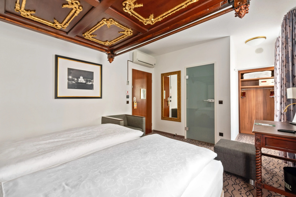Kings Hotel Center Superior