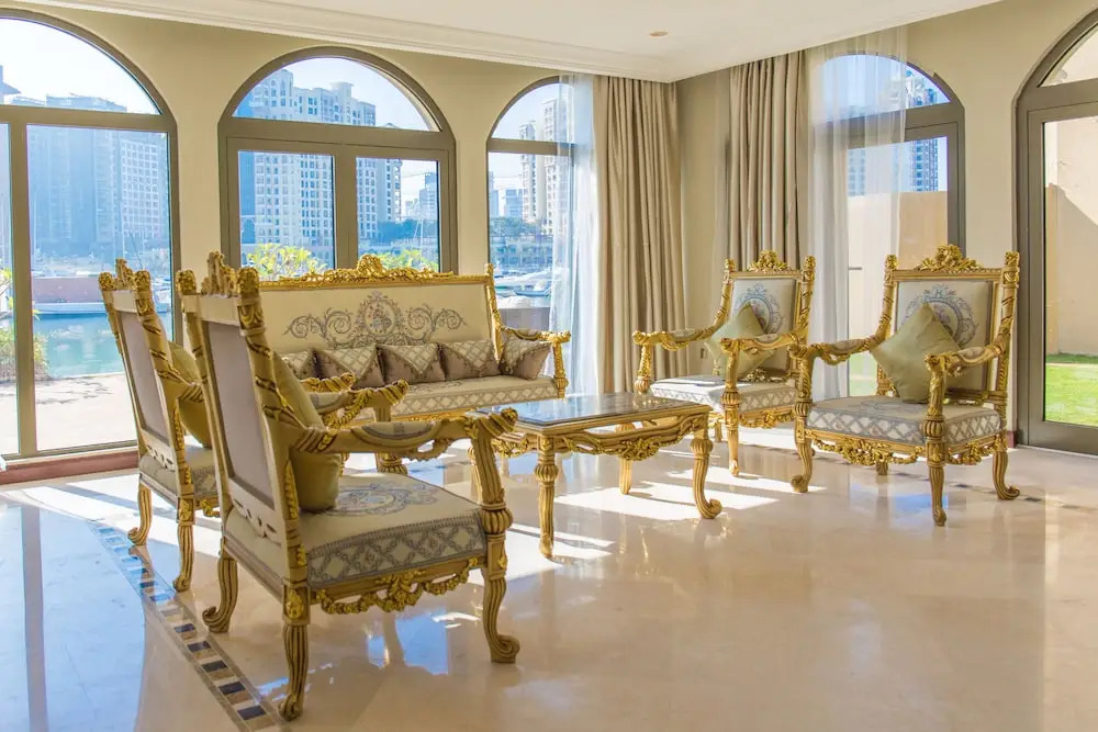 Bravoway Villa A29 in Palm Jumeirah