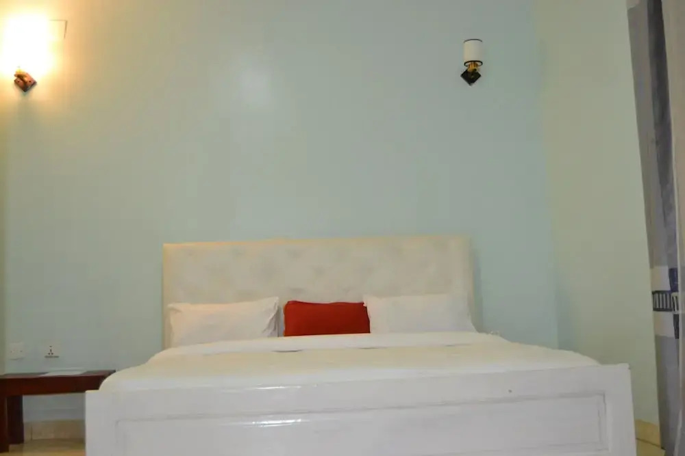 Comfort Hotel Ltd