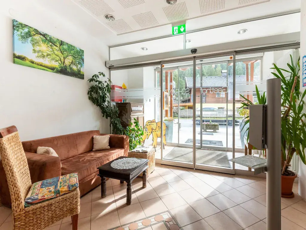 Lovely Apartment With Sauna, Ski Storage, Pool, Terrace