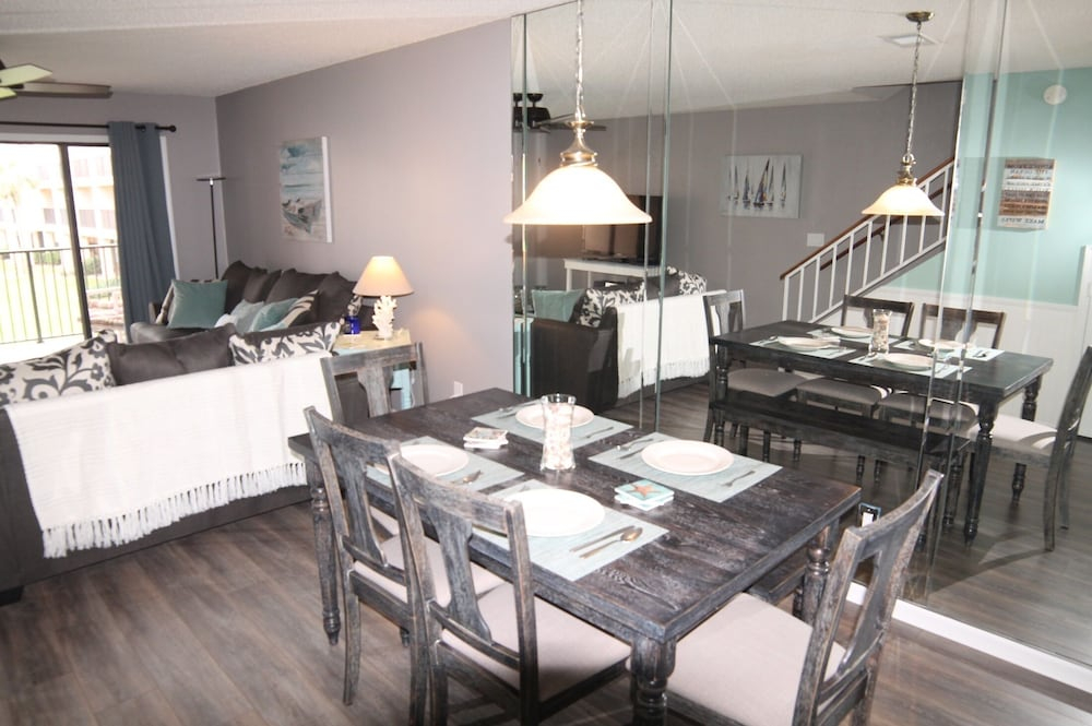 Sea Place 13239