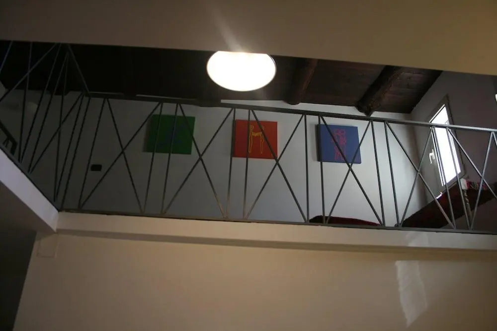 Apartment 25