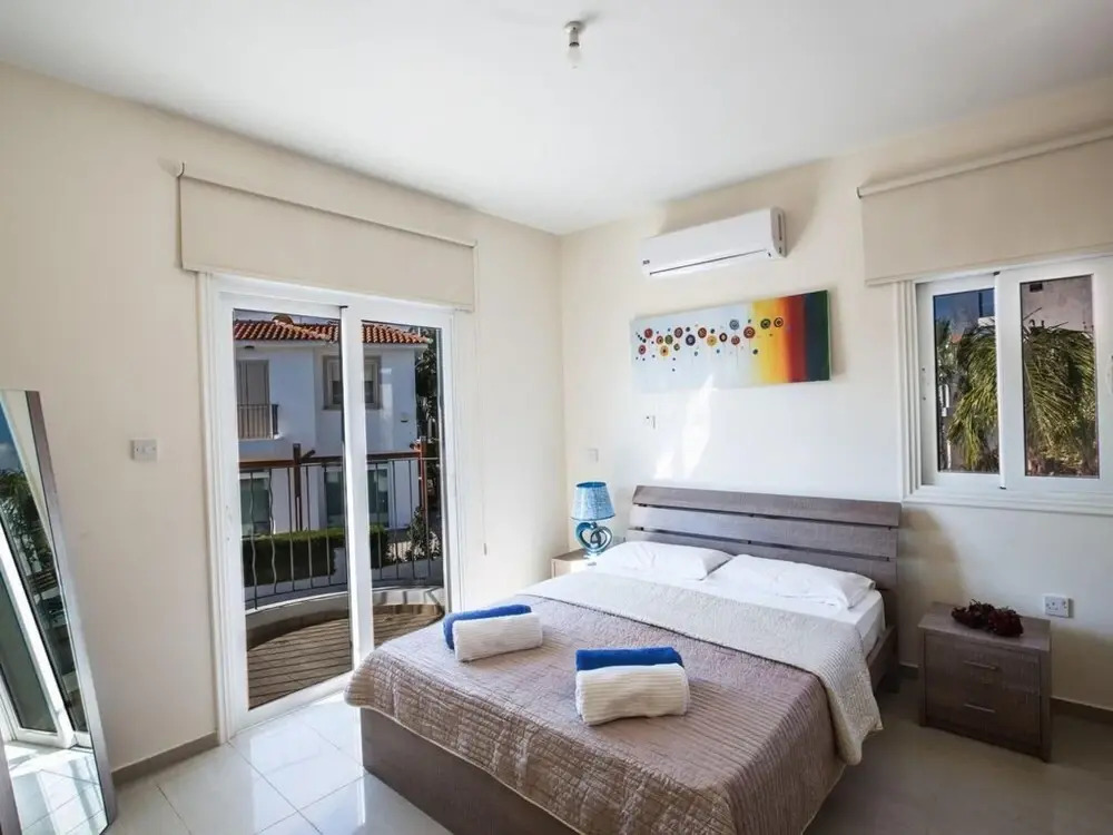 Villa Shaye AQ Me16