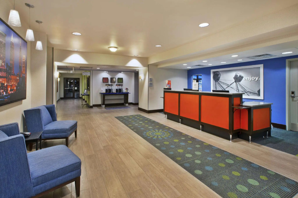 Hampton Inn & Suites - Elyria