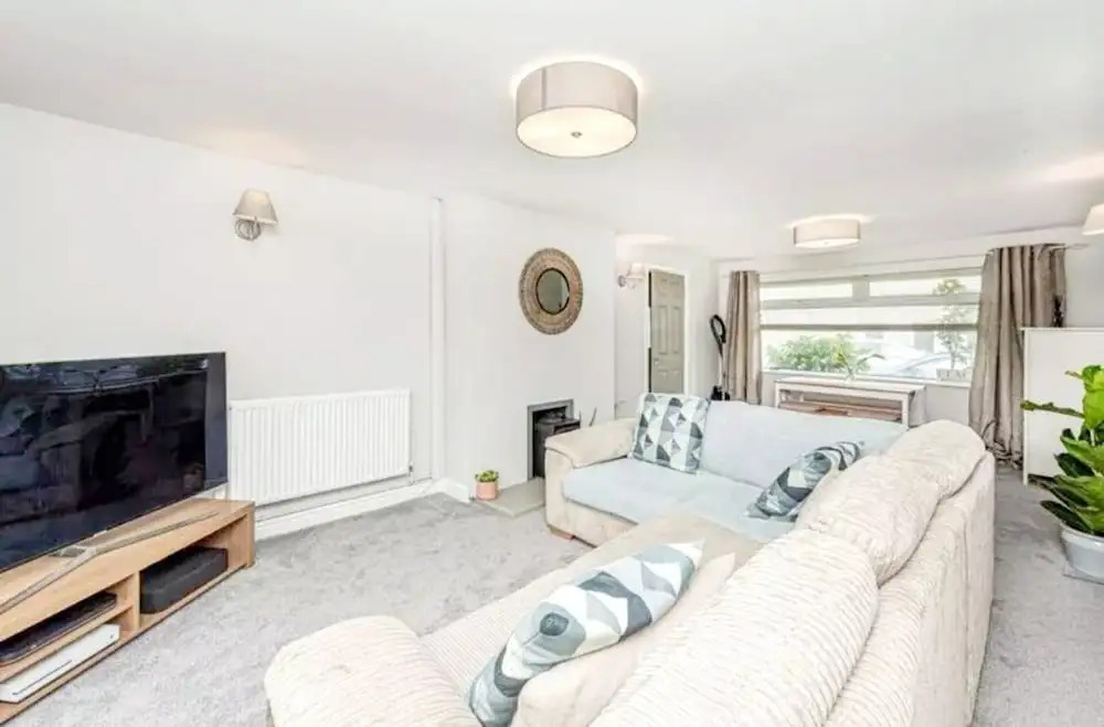 Property 5 Minutes Walk From Trearddur Bay Beach